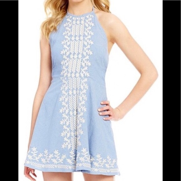 Chelsea & Violet Dresses & Skirts - 🦋💰⬇️NWT! Embroidered Chelsea & Violet Dress